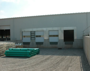 Metal Building with Shipping Area